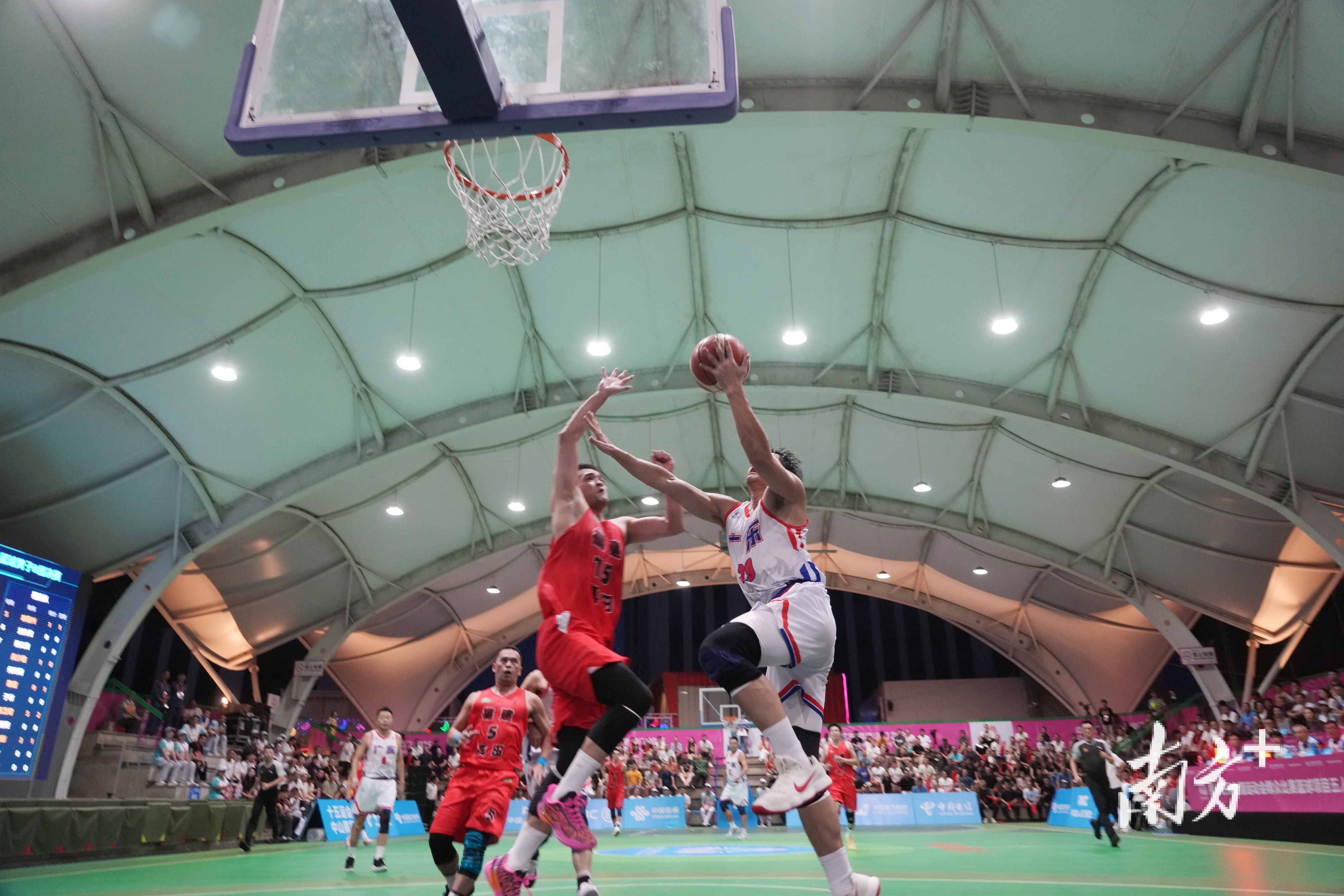 击败福建队, 男子组分为