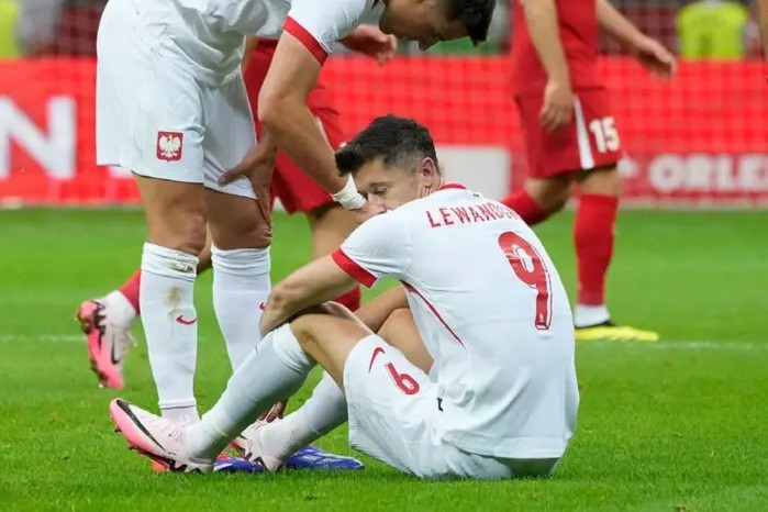 仍坚持为波, img, 排的负责人