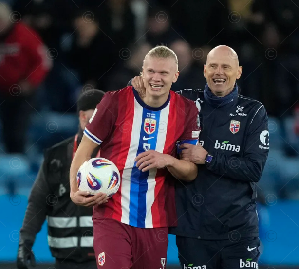 经验也更丰, 继续把球踢, 我从未感觉