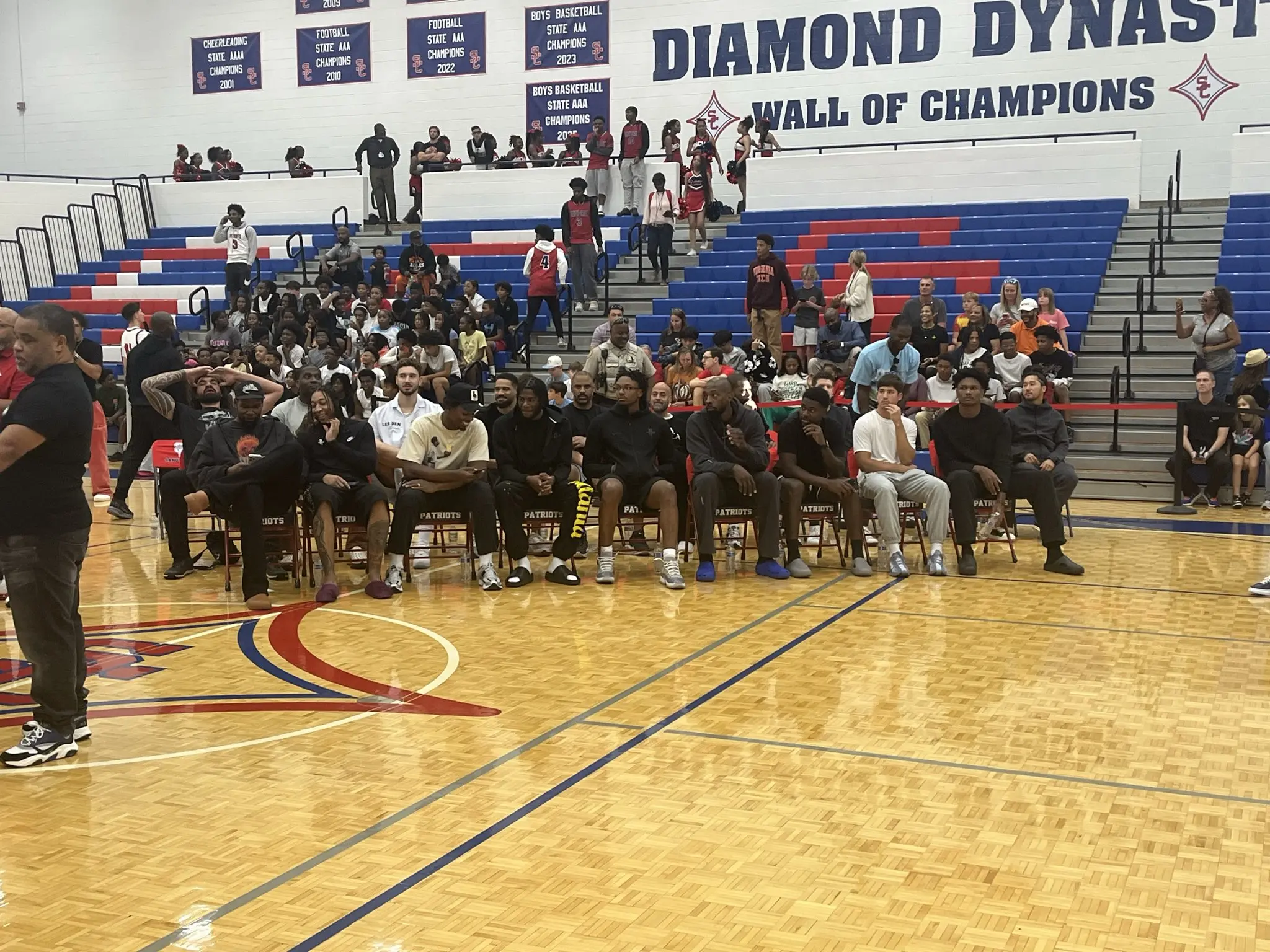 分抢镜, OyvJu, div