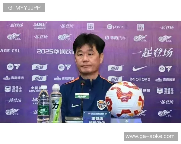 官宣下课！李霄鹏带队惊险保级仍被换，外援中心全跑光，海牛新赛季拿什么去拼？